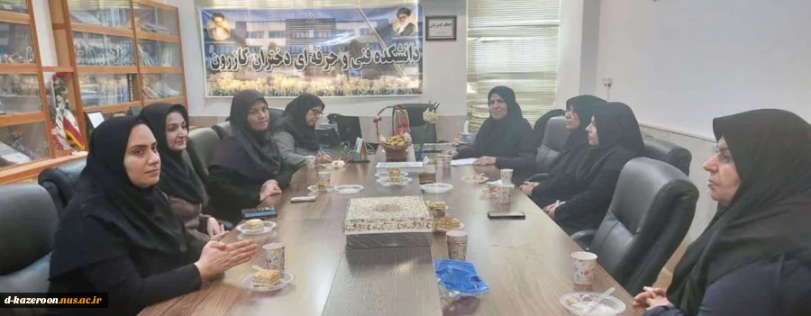 مراسم بزرگداشت ولادت حضرت زهرا ( س ) و تکریم مقام مادر
 10