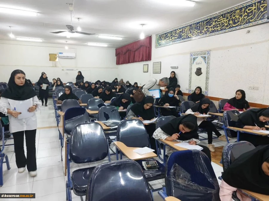 بازدید رئیس دفتر نظارت و ارزیابی و تضمین کیفیت دانشگاه ملی مهارت استان فارس از روند برگزاری امتحانات  3