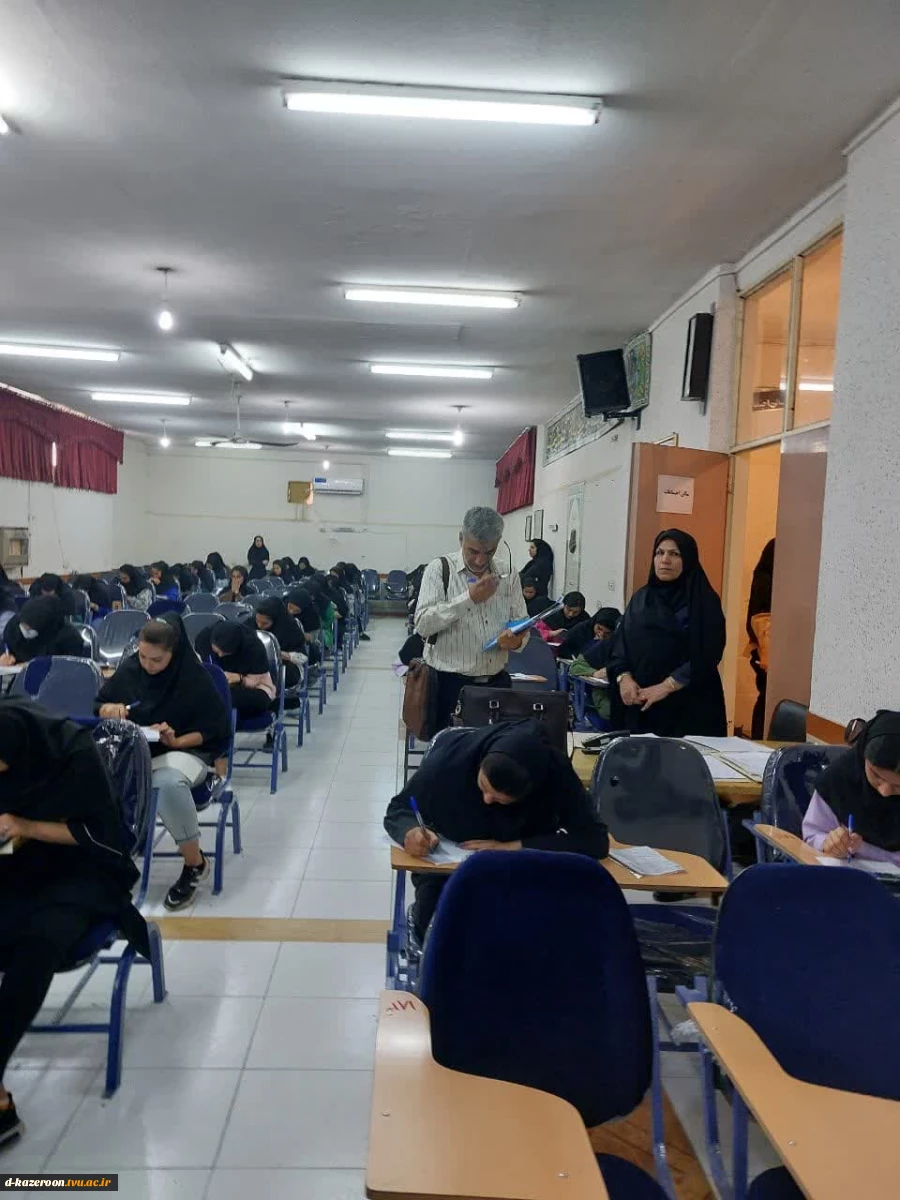 بازدید رئیس دفتر نظارت و ارزیابی و تضمین کیفیت دانشگاه ملی مهارت استان فارس از روند برگزاری امتحانات  5